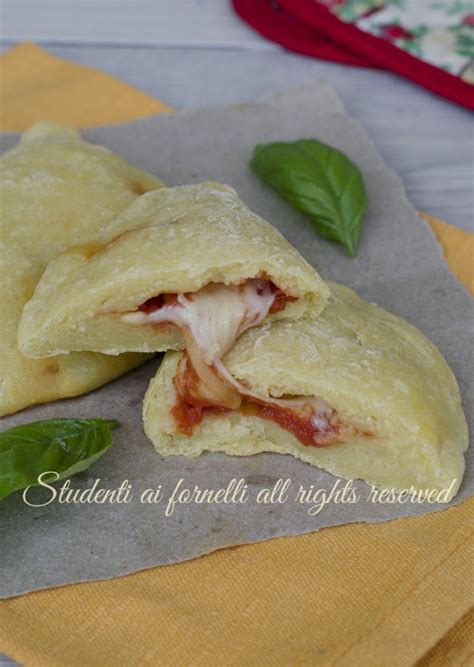 Panzerotti Di Patate Pomodoro E Mozzarella Ricetta