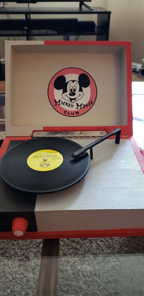 Vintage Limited Edition 1955 Mickey Mouse Club Music Box! : r/mickeymouse