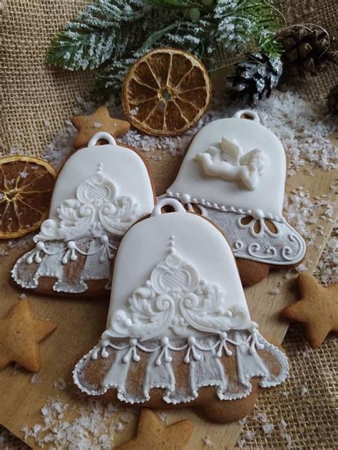 Pin By Iwona Gruszka On Ciastka Dekorowane Lukrem Christmas Cookies