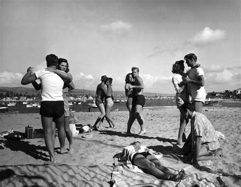 Throwback: Balboa Island beach day, 1947 – Save Newport