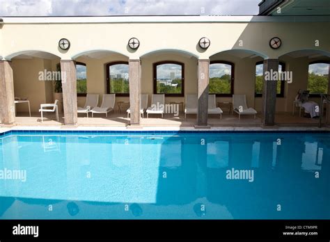 The Berkeley London rooftop pool, London, England, UK Stock Photo - Alamy