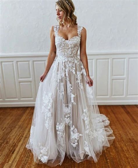 Pin By Karah Massey On Y O U M E Sweetheart Wedding Dress Aline