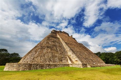 Zona Arqueológica de Uxmal Maravillas de Yucatán