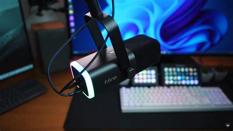 FIFINE AmpliGame AM8 RGB USB/XLR Dynamic Mic with Touch-mute, I/O Cont ...