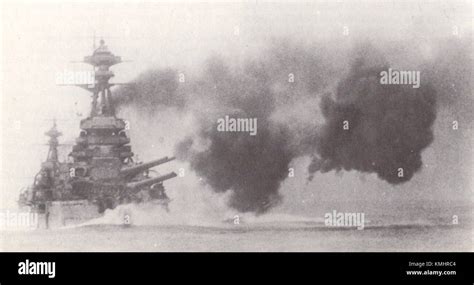 Hms Royal Sovereign 05 Gunnery Exercise Stock Photo Alamy