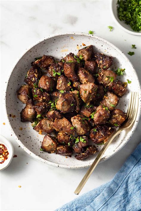 Air Fryer Garlic Steak Bites