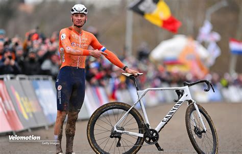 Campeonato Del Mundo De Ciclocross Van Der Poel Gana Con Confianza Su