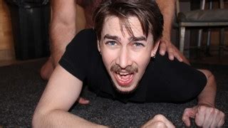 Young Perps 保安从诬告中吸取惨痛的教训 Pornhub Gay