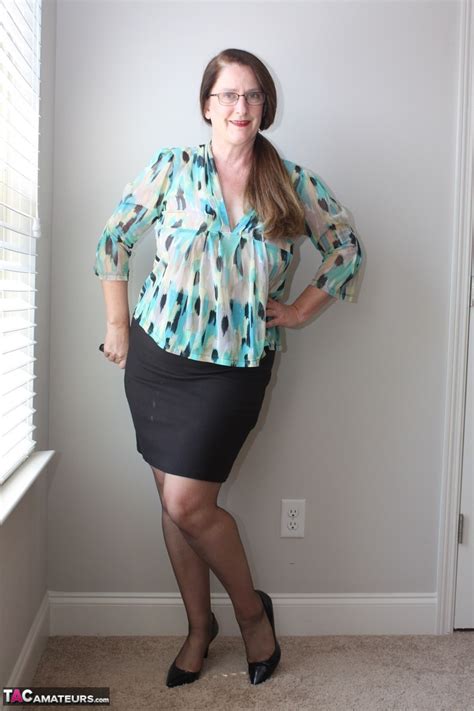 Over XXX Galleries Free Porn Pics MuchContent