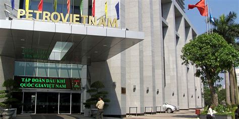 petrovietnam braced   difficult period upstream