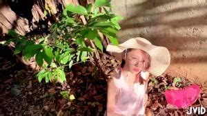 Sieh dir 抓精虫的小女孩 an Asian 素人 Amateur Porn SpankBang