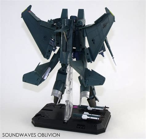 Soundwaves Oblivion Transformer Toy Archive Masterpiece Starscream Mp 3