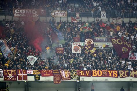 Feyenoord Roma Trasferta Vietata A Tifosi Giallorossi Lapresse