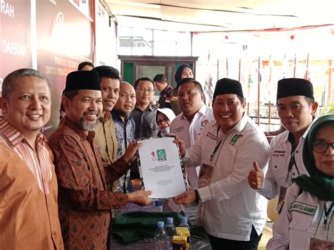 Daftarkan Bacalegnya Ke Kpu Pkb Yakin Raih Pimpinan Dprd Sulbar