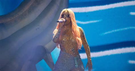 Karol G Brill Por Su Ausencia En La Gala Billboard Donde Ser A Galardonada Como Mujer Latina