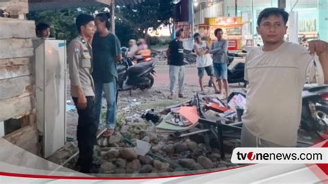 Tabung Gas Las Karbit Meledak Rumah Rusak Korban Luka