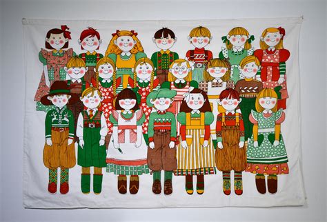 Finlayson - Luokkakuva | Retro, Vintage school, Textile patterns