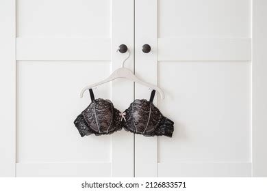 334 Hanging Boobs Royalty-Free Images, Stock Photos & Pictures