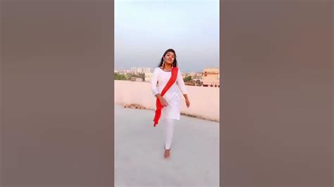 Balam Pichkari Jo Tune Mujhe Mari Shorts Dance Video Holi