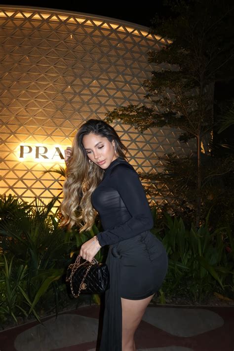 Queen Of Anal Colombian Escort In Dubai