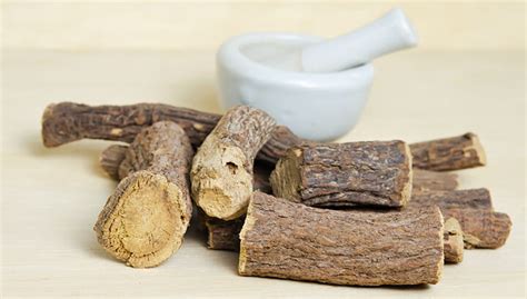 5 Very Good Reasons To Drink Licorice Root Tea