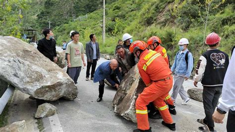 Cina Si Aggrava Il Bilancio Del Terremoto In Sichuan 74 Morti E