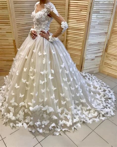 Tunet Include Umbrit Vestidos De Novia Con Mariposas Cu Alte Trupe