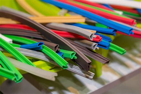 plastic extrusion explained fictiv