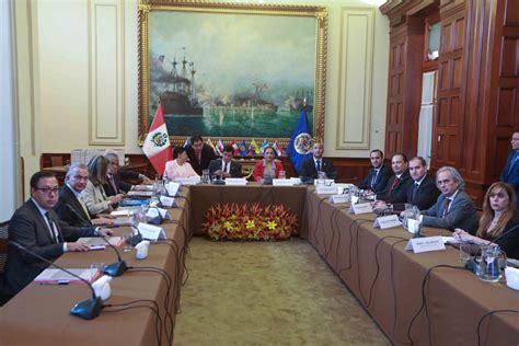 Presidente Del Congreso Recibe A Grupo De Alto Nivel De La Oea