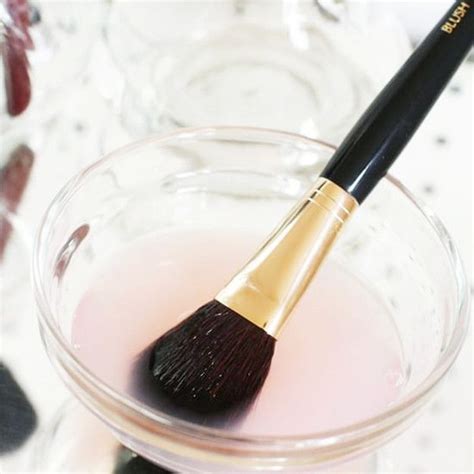 We Put 3 Popular DIY Makeup Brush Cleaners to the Test