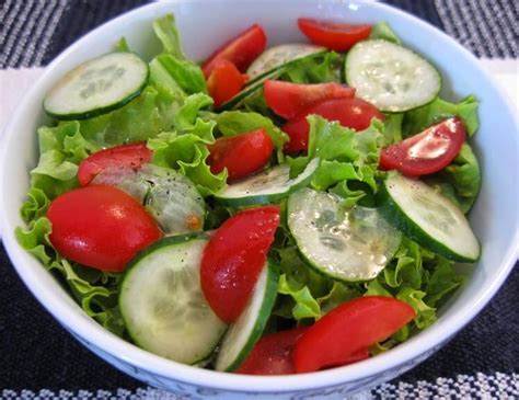 Como Preparar Salada De Alface Pepino E Tomate Receita No Mmo