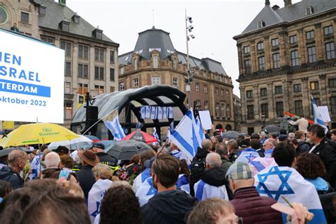 SAMEN VOOR ISRAEL Manifestatie Op De Dam Maccabi Nederland