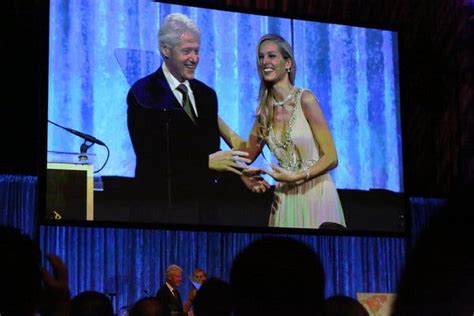 An Award for Bill Clinton Came With $500,000 for His Foundation - The ...