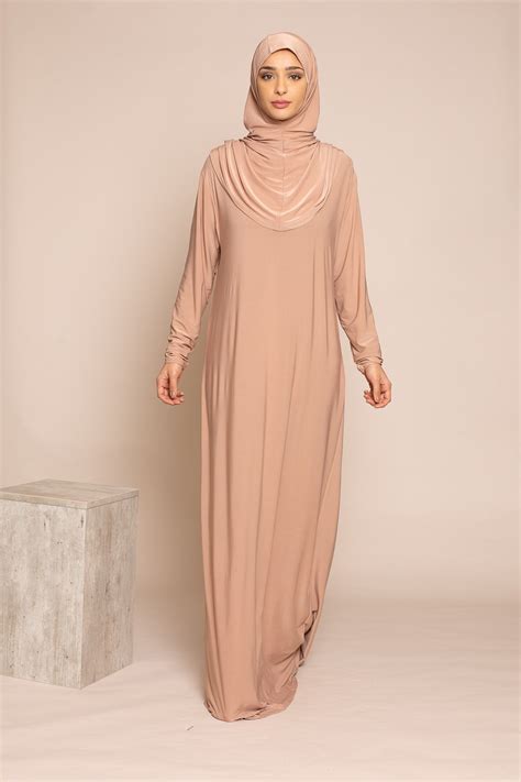 Robe de prière hijab intégré beige