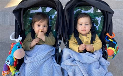 Advantages of Side by Side Prams for Twins | Prams for Twins