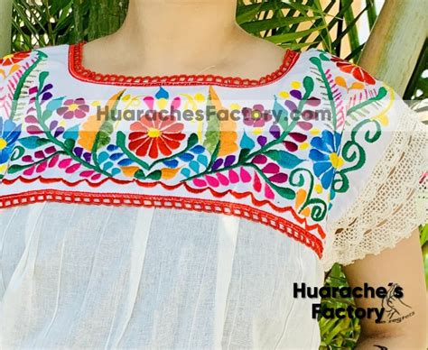 Rj00643 Blusa De Manta Blanca Bordada A Maquina De Flores Artesanal