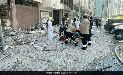 2 Dead 120 Injured In Abu Dhabi Restaurant Gas Explosion