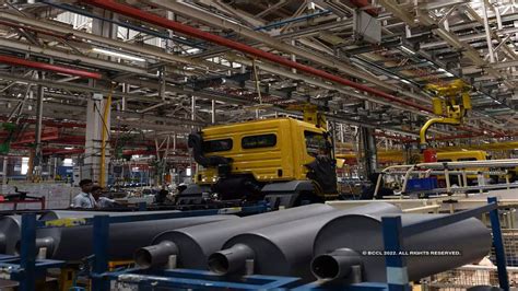 India Manufacturing PMI Hits 8 Month High In July On New Orders