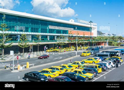 Funchal Taxis Hi Res Stock Photography And Images Alamy