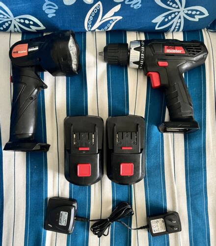 18v Drill Master 69652 Drill Driver 2 Batteries Charger And Flashlight Read Pls Ebay