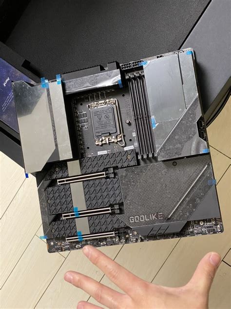 Msi Meg Z690 Godlike Motherboard To Bundle Aio Cooler And Memory Sticks