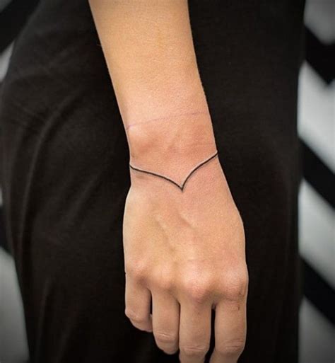 Pulseras Que Vas A Querer Tatuar En Tus Mu Ecas Es La Moda