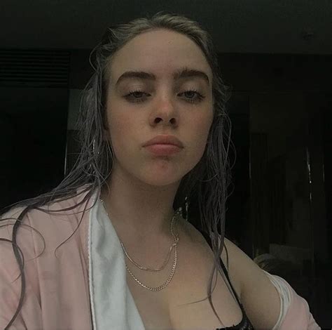 Pin By Emily Stewart On Billie Eilish Billie Billie Eilish Singer