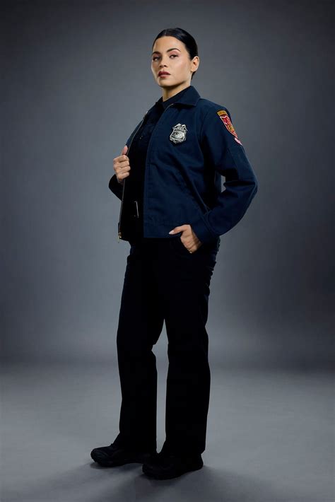 The Rookie S07 Eric Winter Teases Different DayDifferent Bradford