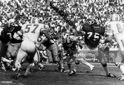 239 Washington Redskins Larry Brown Photos And High Res Pictures Getty