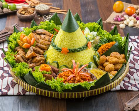 Tumpeng Nasi Putih Ulang Tahun Newstempo