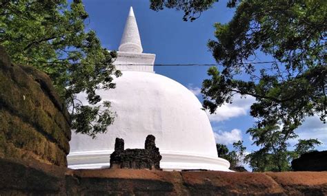 17 Incredible Landmarks In Sri Lanka Pettitts Travel