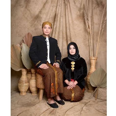 Foto Prewedding Baju Adat Jawa Timur Kartun Imagesee