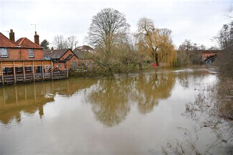 Winnersh car park by Showcase Cinema hit by flooding as alerts remain in force - Berkshire Live