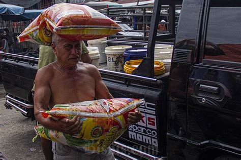 Harga Sembako Melonjak Naik Di Sumbar Menjelang Ramadan